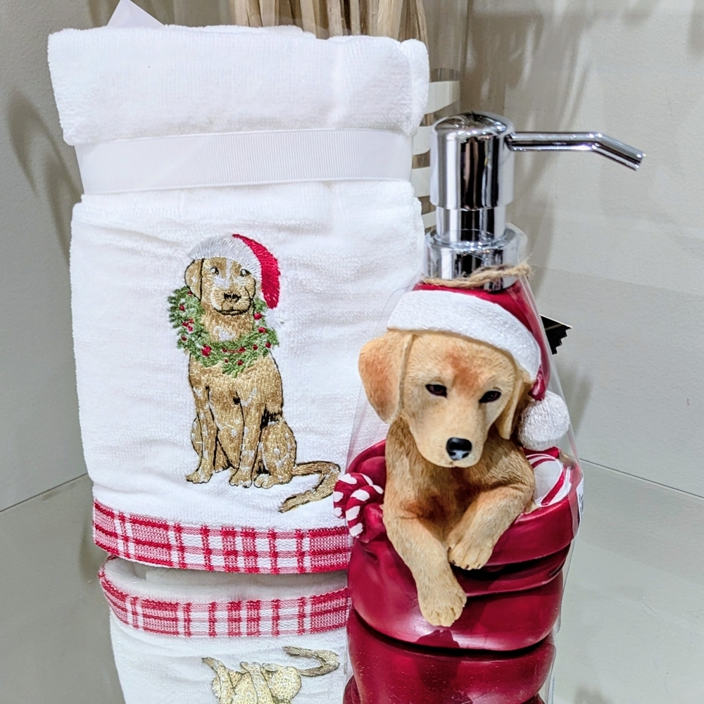 New Golden Retriever Dog Christmas Soap Dispensers + 2 Hand Towels